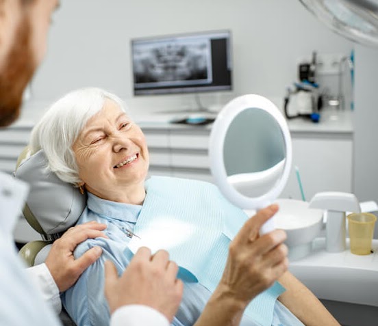 Beach Grove Dental Tsawwassen | 5686 12 Ave, Delta, BC V4L 1C4, Canada | Phone: (604) 943-6768