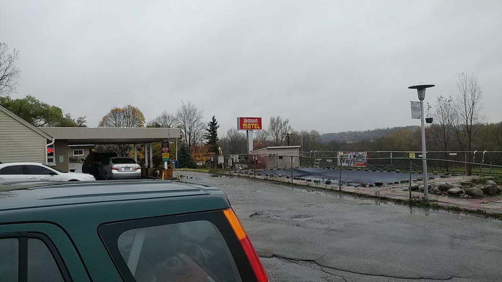 Westmount Motel | 585076 Beachville Rd, Woodstock, ON N4S 7V6, Canada | Phone: (519) 539-2073