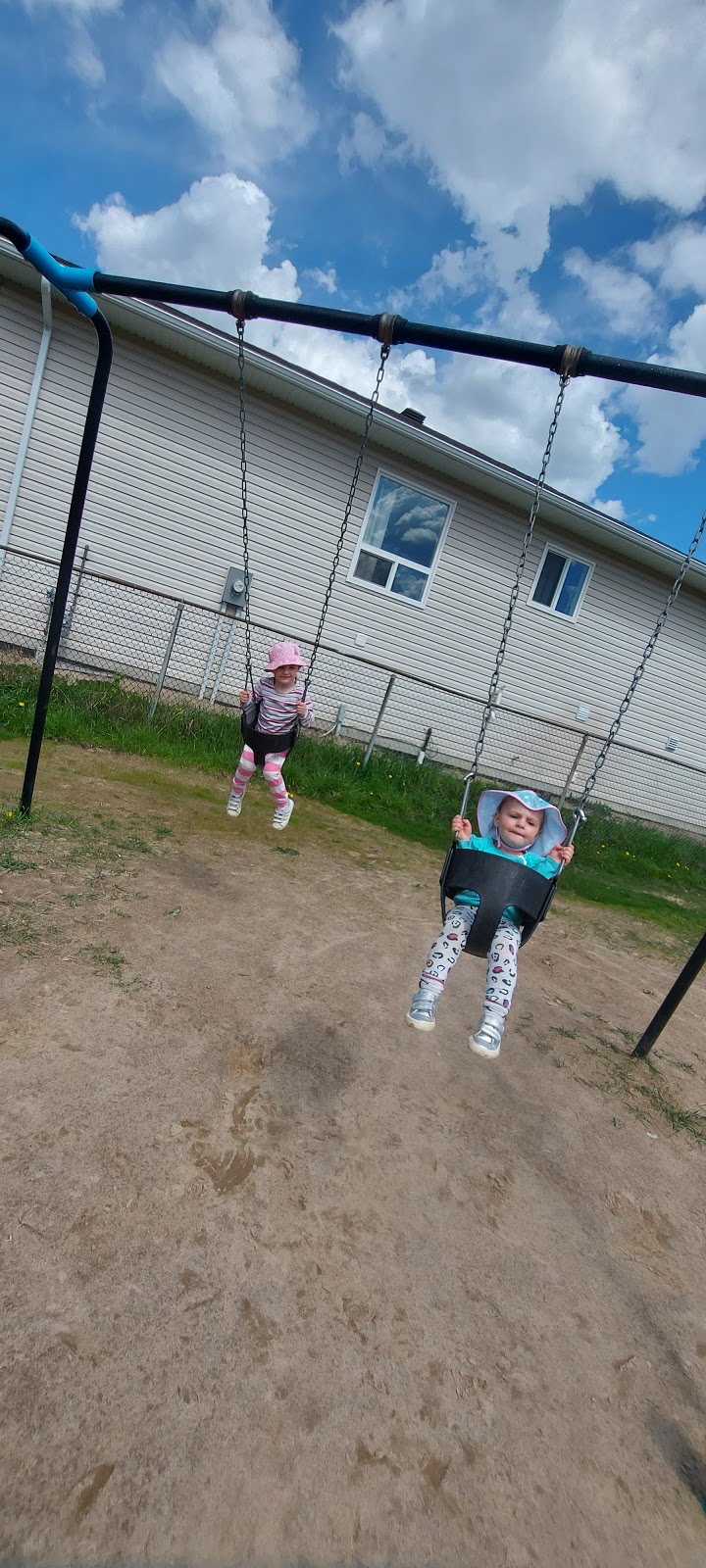 Hillcrest Park | Almira St, Pembroke, ON K8A 3T5, Canada | Phone: (613) 735-3660