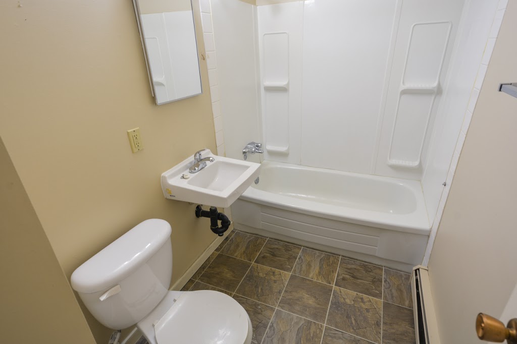 Quappelle Village I & II | 41 Munroe Pl #22, Regina, SK S4S 6A7, Canada | Phone: (306) 751-2270