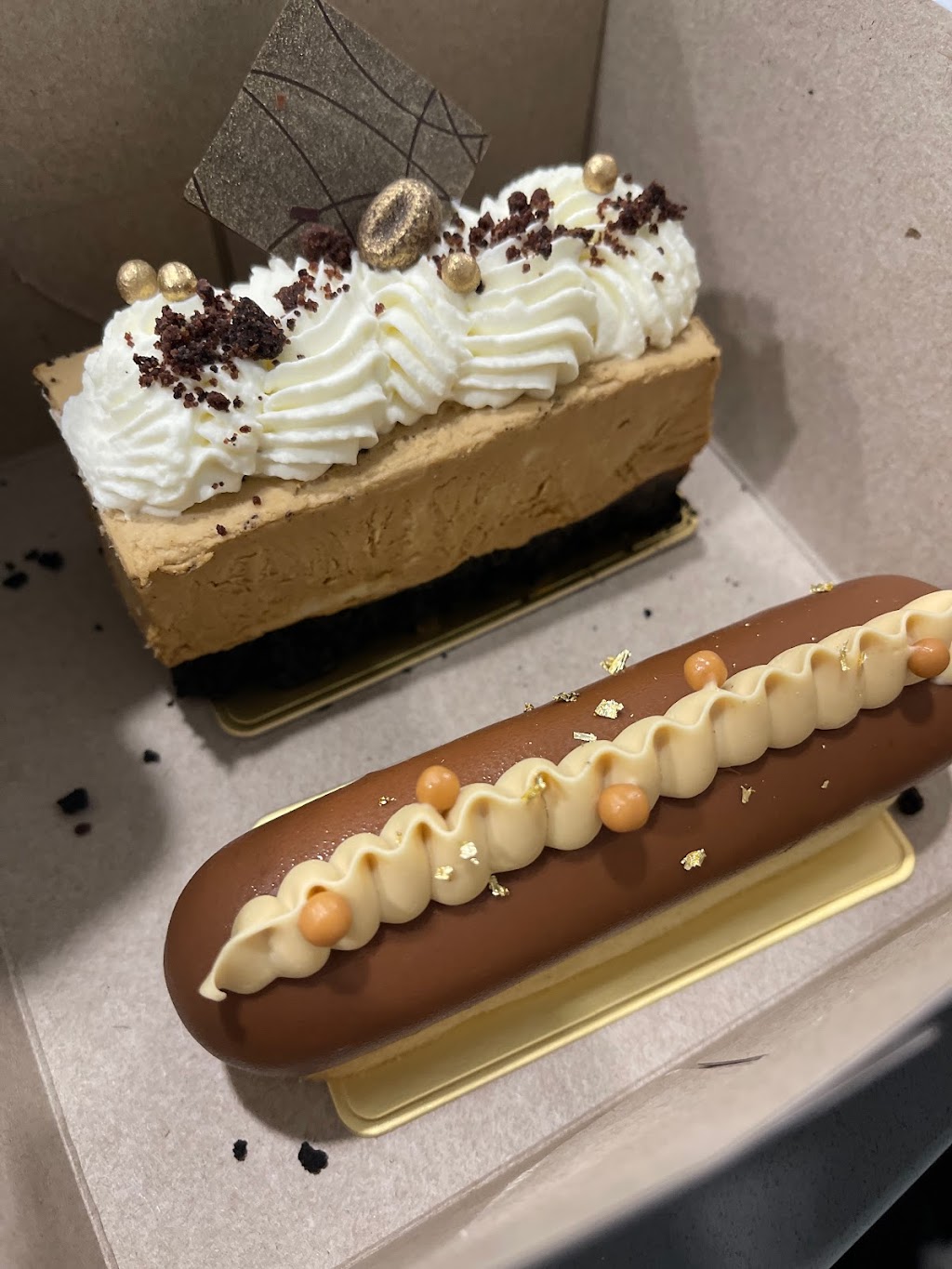 Just Cakes Bakeshop - Cloverdale | 17767 64 Ave Unit #103, Surrey, BC V3S 1Z2, Canada | Phone: (604) 575-0264