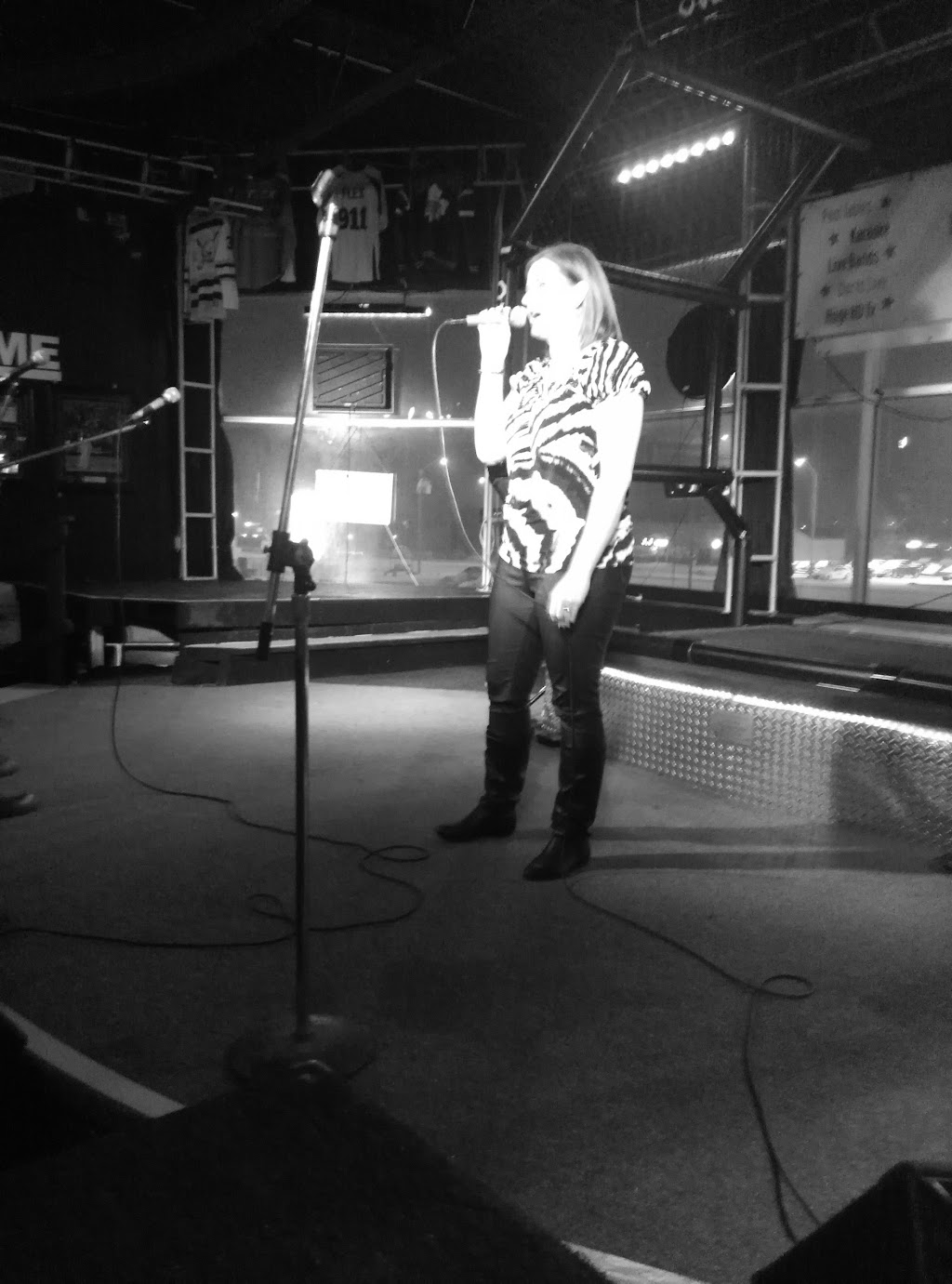 Overtime Sports Bar | 1677 Bath Rd, Kingston, ON K7M 7W9, Canada | Phone: (613) 634-7776