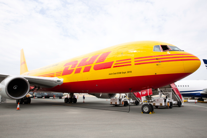 DHL International Shipping Centre 7 days a week | The UPS Store inside Walmart, 3155 Argentia Rd, Mississauga, ON L5N 8E1, Canada | Phone: (905) 785-1000