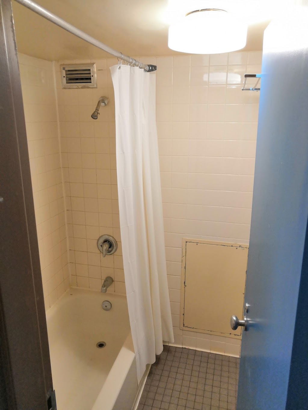 Dundas Hall | 64 Dundas Ln, Guelph, ON N1G, Canada | Phone: (519) 824-4120 ext. 58124