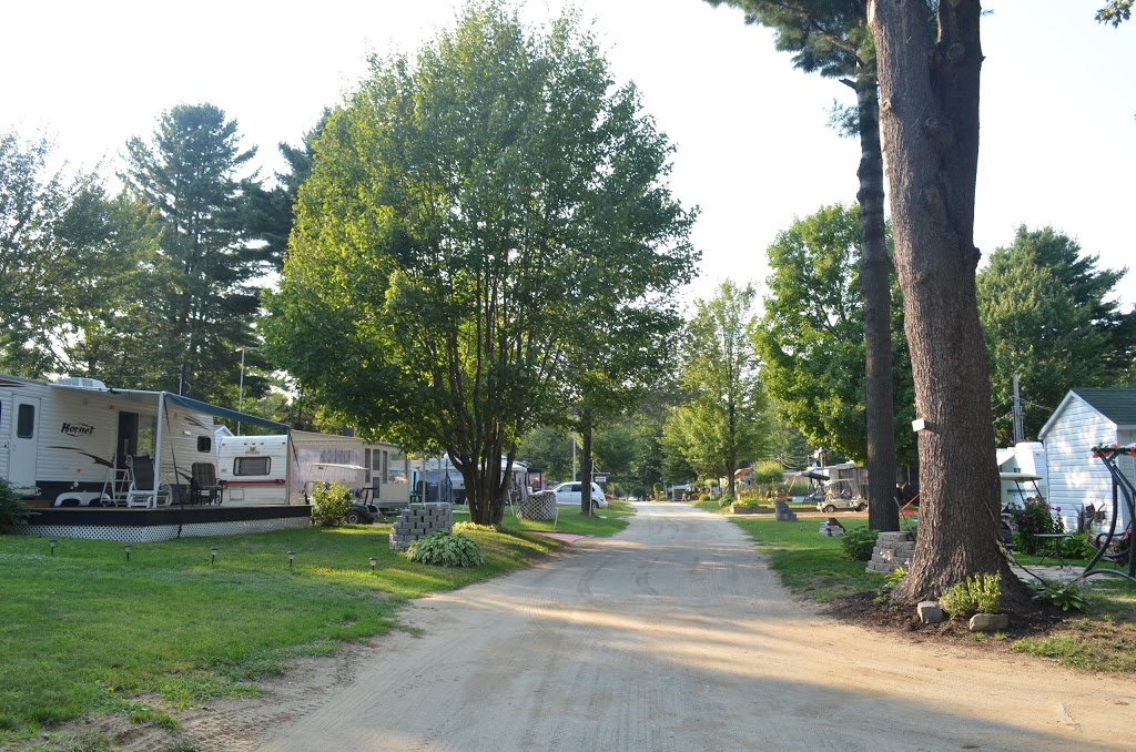 Club Naturiste Loisirs Air Soleil Inc | 238 Chemin Allard, LAvenir, QC J0C 1B0, Canada | Phone: (819) 394-2556