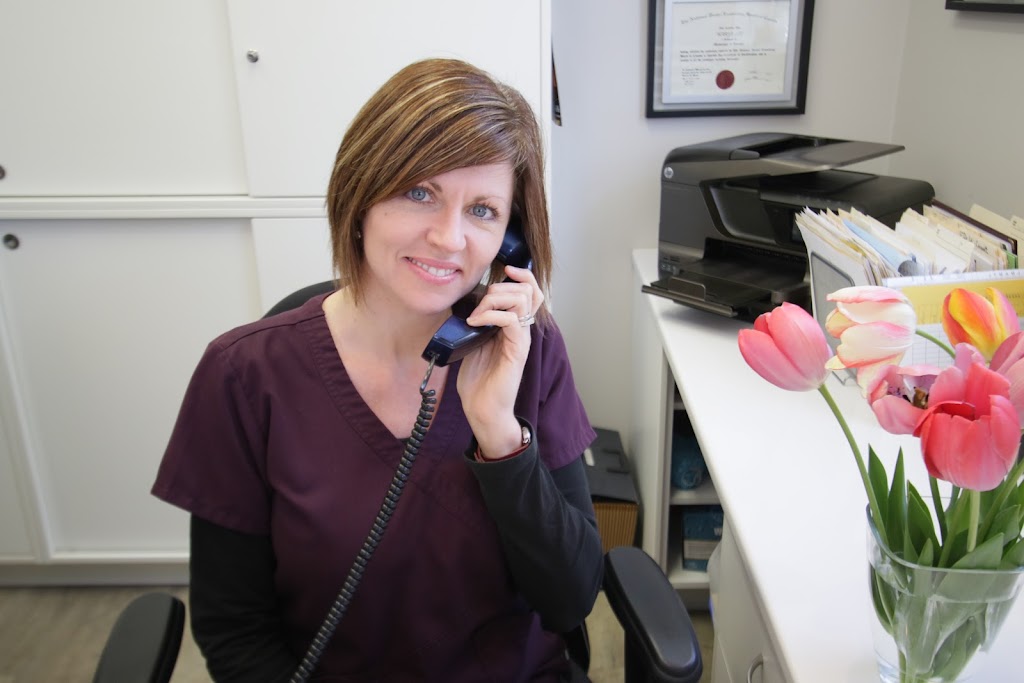 Village Dental Centre Lakefield | 57 Queen St, Lakefield, ON K0L 2H0, Canada | Phone: (705) 652-6604