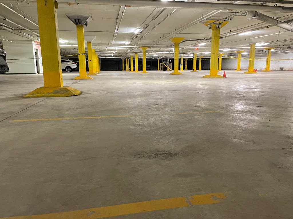 Storage Auto Montreal | 6767 Boul Henri-Bourassa E, Montréal-Nord, QC H1G 2V6, Canada | Phone: (514) 329-0909