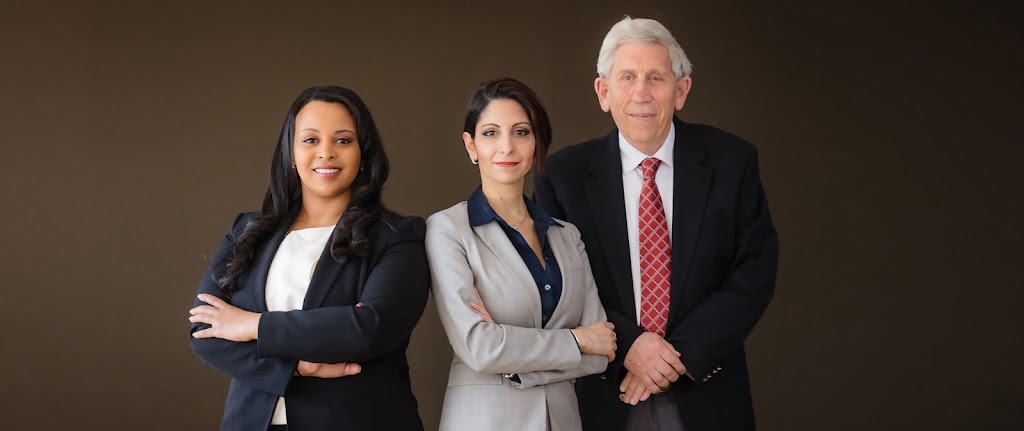 Robin D. MacKay and Associates, Barristers & Solicitors | 1580 Merivale Rd #201, Nepean, ON K2G 4B5, Canada | Phone: (613) 238-6180