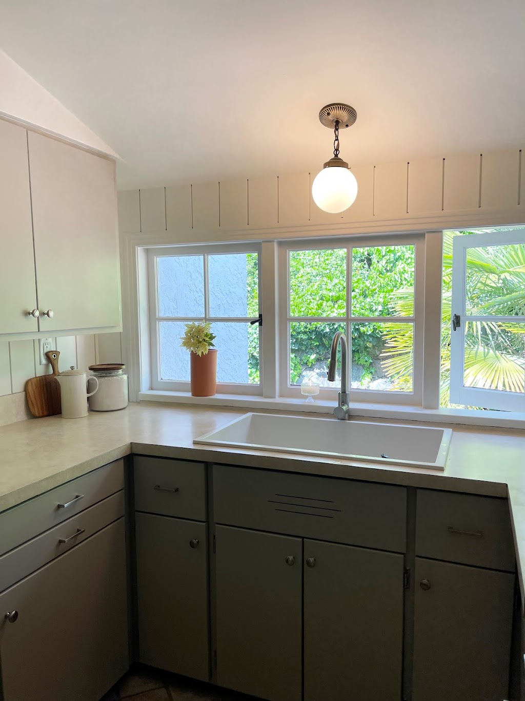 Revere Interior Construction | 2786 Vantilburg Crescent, Victoria, BC V9B 3K4, Canada | Phone: (250) 661-0176