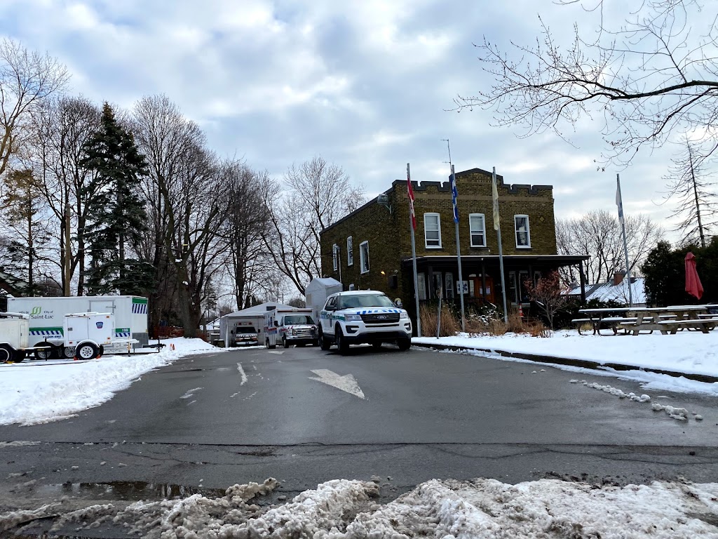 Côte Saint-Luc EMS | 8100 Chem. de la Côte-Saint-Luc, Côte Saint-Luc, QC H4W 1S1, Canada | Phone: (514) 485-6850