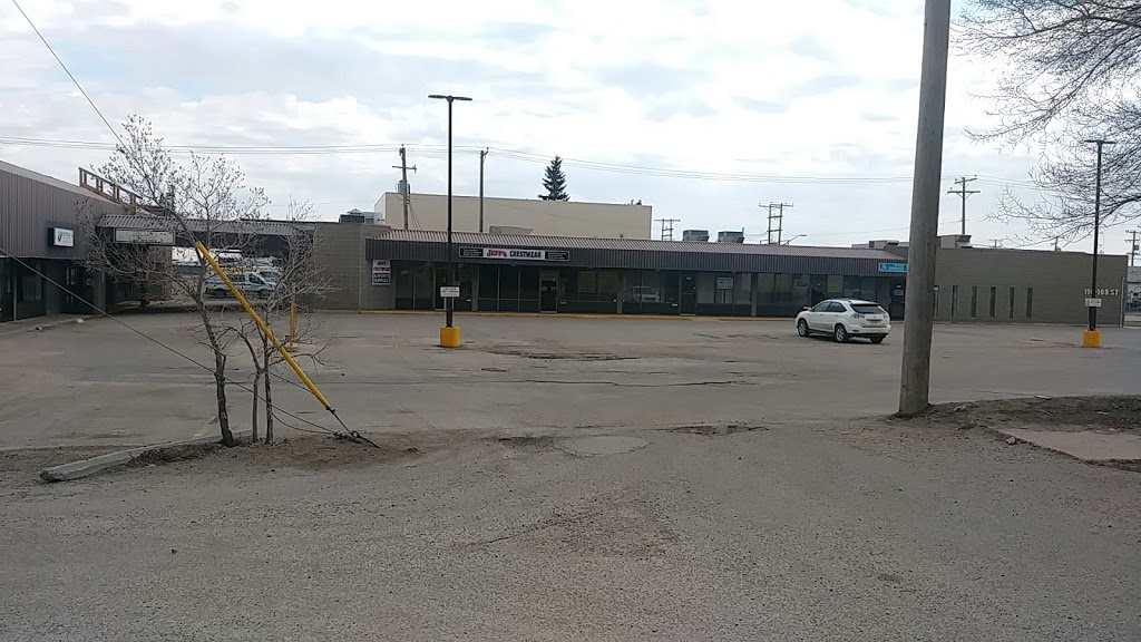 Jeffs Crestwear & Sports Supplies | 116 103 St E #A1, Saskatoon, SK S7N 1Y7, Canada | Phone: (306) 384-5333