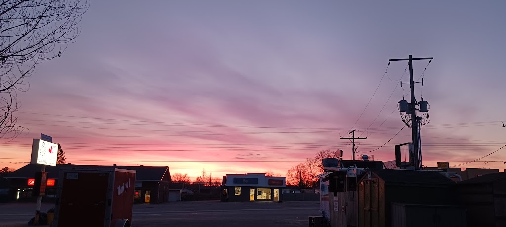 Petawawa Cannabis Store | 3241 Petawawa Blvd, Petawawa, ON K8H 1X8, Canada | Phone: (613) 685-4111
