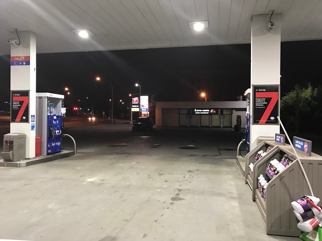 ESSO COUCHE-TARD | 480 Boulevard Saint-Joseph, Gatineau, QC J8Y 3Y7, Canada | Phone: (819) 777-4793