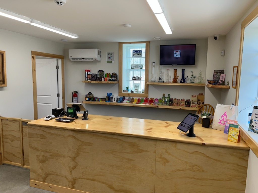 Meadowood Cannabis | 1211 Meadowood Way, Qualicum Beach, BC V9K 2S4, Canada | Phone: (250) 240-8255