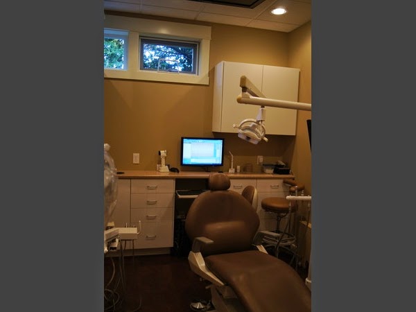 Eagle Point Dental | 1-6304 Dover Rd, Nanaimo, BC V9V 1S4, Canada | Phone: (250) 756-4746