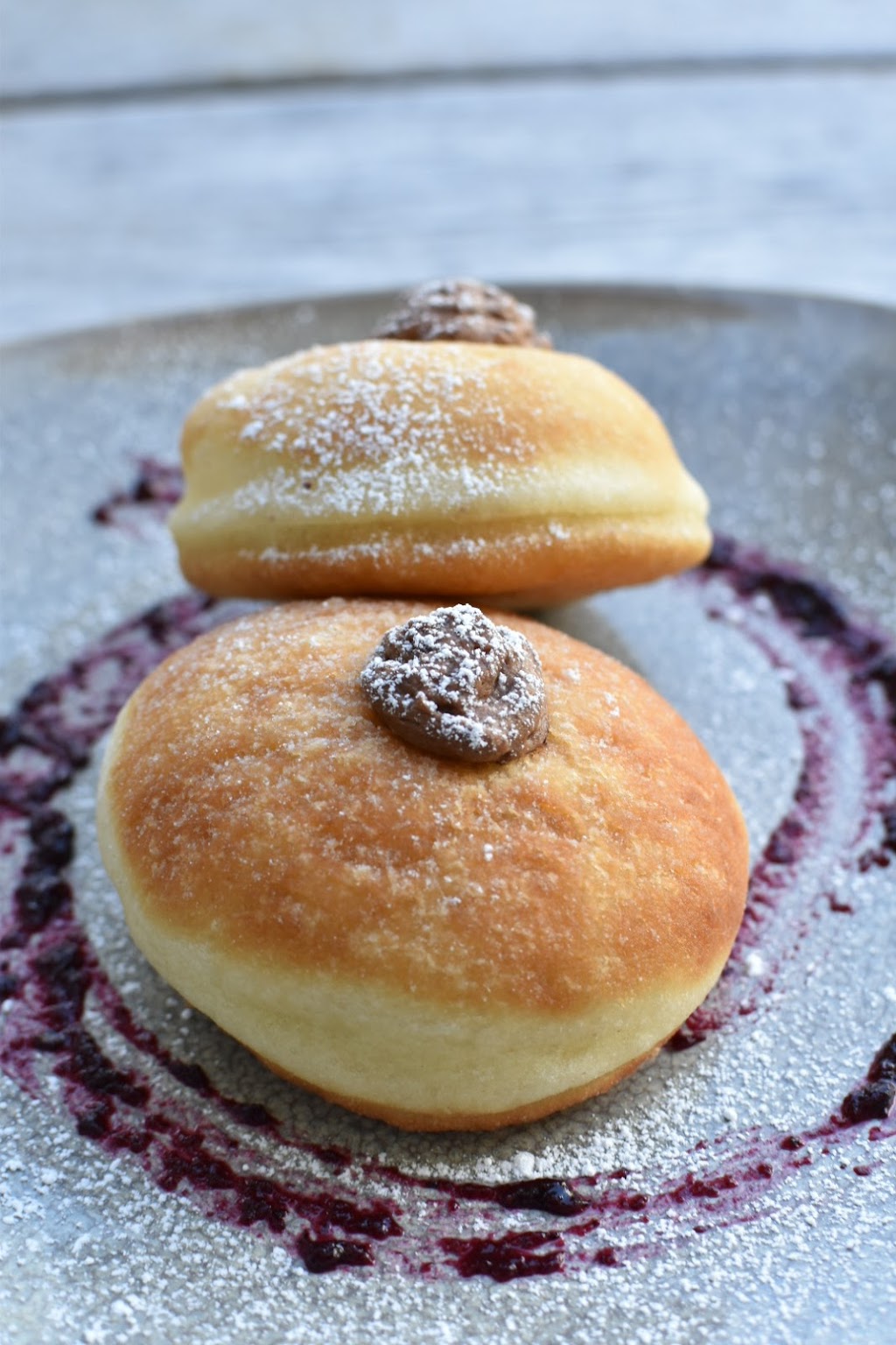 Thunderbird cafe | 4584 Blackcomb Way, Whistler, BC V0N 1B4, Canada | Phone: (604) 964-0990