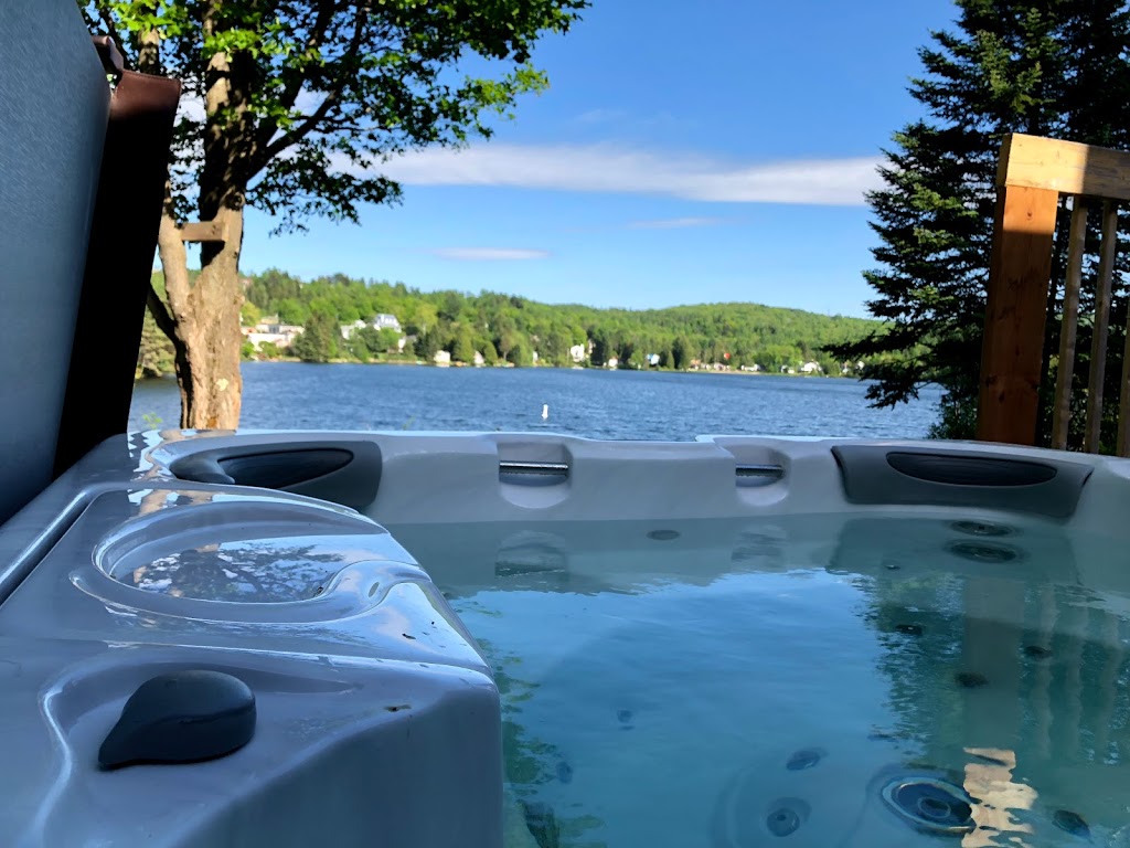 Le Rendez-Vous sur le Lac | 386 Rue du Tour du Lac, Saint-Faustin-Lac-Carré, QC J0T 1T1, Canada | Phone: (873) 280-6996