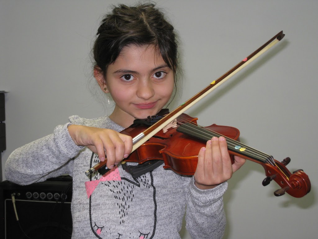Wandering Minstrel Music School | 16 Main St, Mississauga, ON L5M 1X3, Canada | Phone: (905) 542-3299