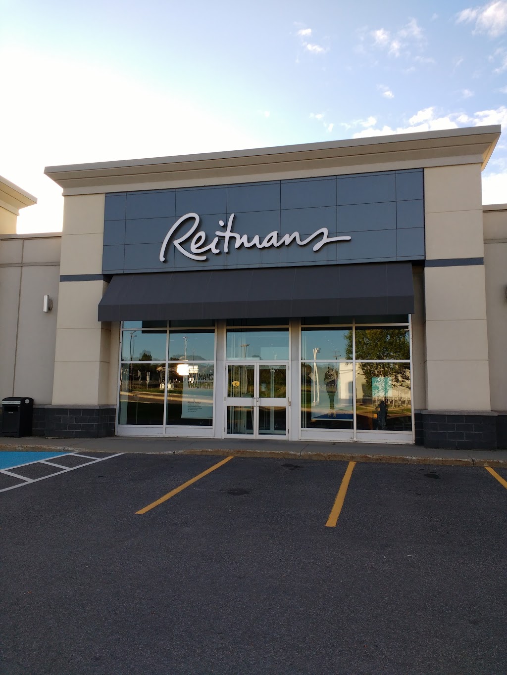 Reitmans | 200 Rue Bouvier, Québec, QC G2J 1R8, Canada | Phone: (418) 622-6926