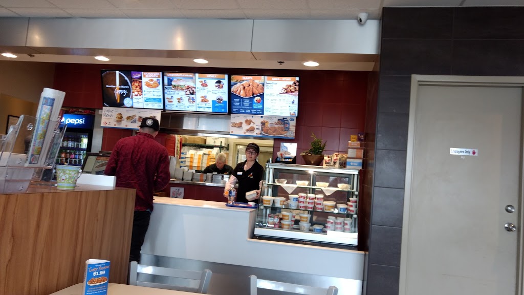 Mary Browns Chicken & Taters | 3650 Hammonds Plains Rd, Upper Tantallon, NS B3Z 4R3, Canada | Phone: (902) 820-2411
