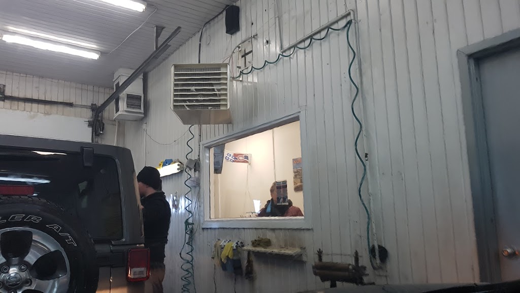 Lavage DAuto 132 | 5260 132 Rte, Sainte-Catherine, QC J5C 1L8, Canada | Phone: (450) 638-1960