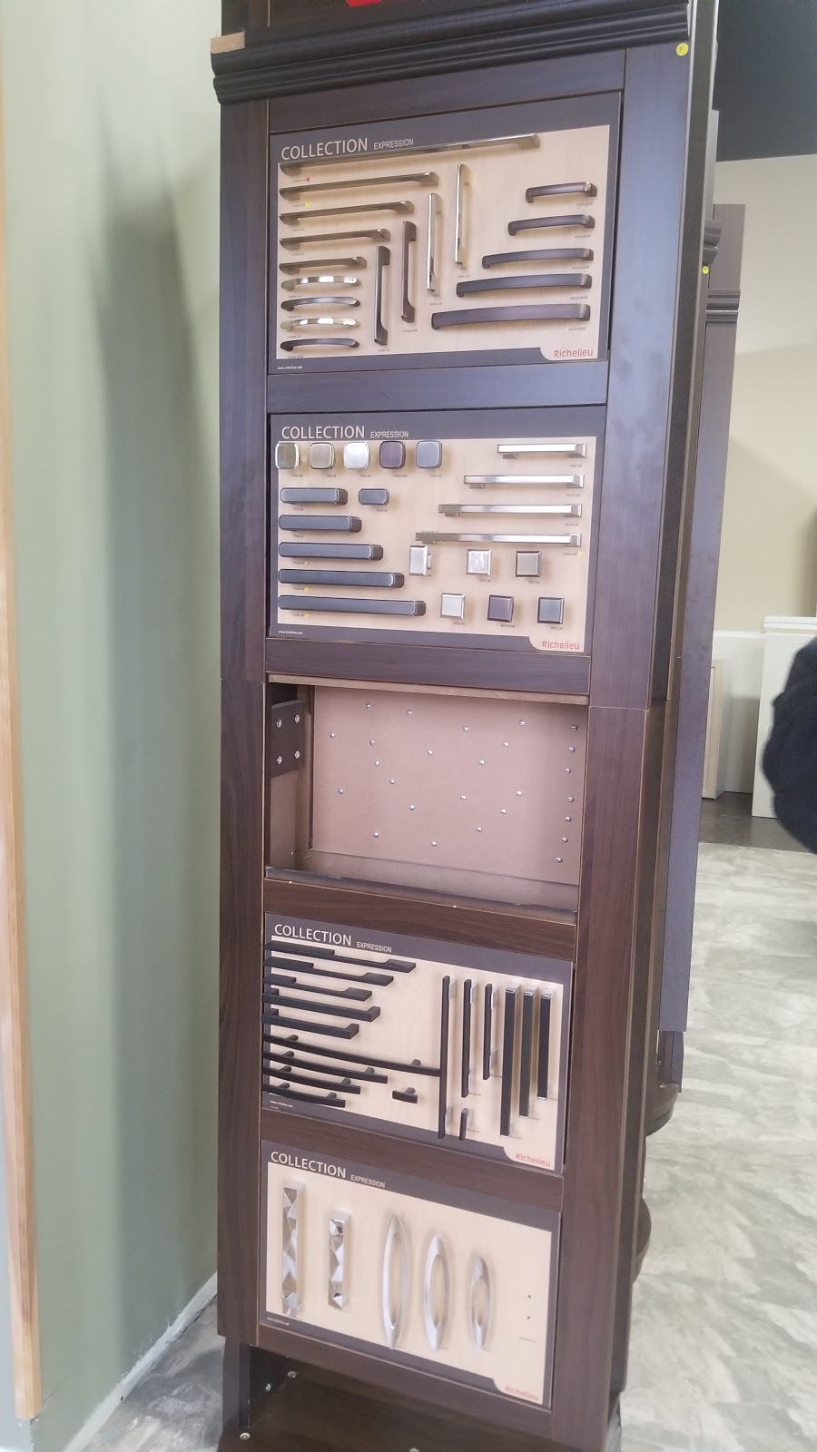 Magnum Kitchens | 1885 Drew Rd #6, Mississauga, ON L5S 1J5, Canada | Phone: (905) 405-8800