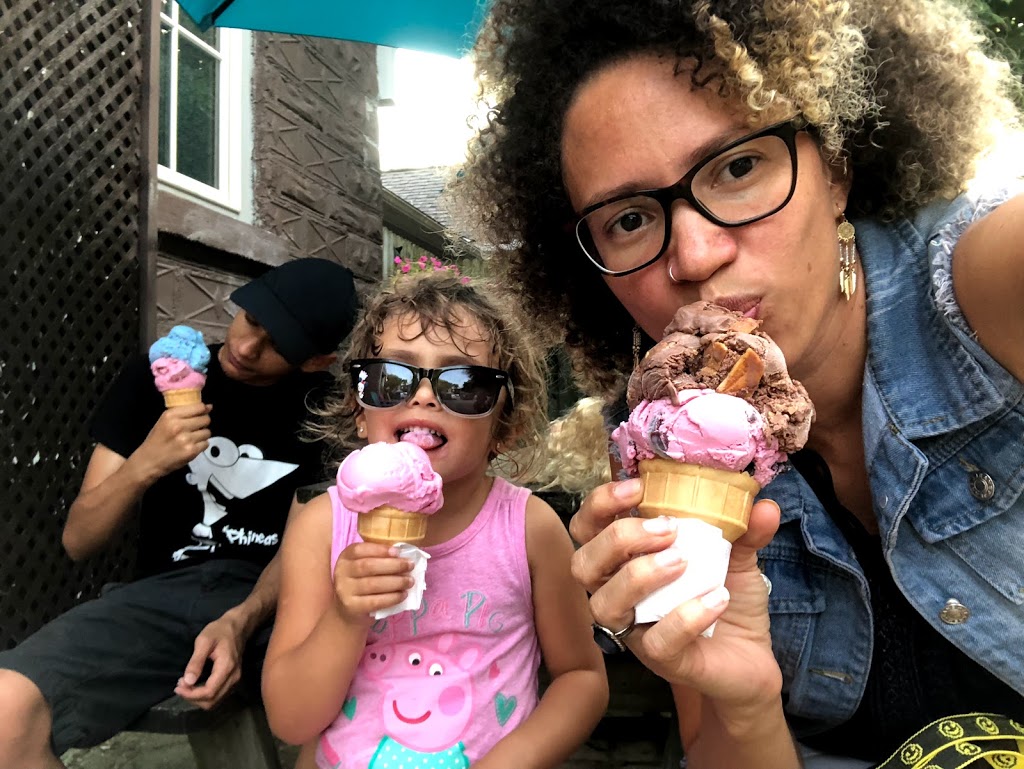 Rosies Ice Cream Shoppe | 25 Bayfield Main St N, Bayfield, ON N0M 1G0, Canada | Phone: (519) 565-2004