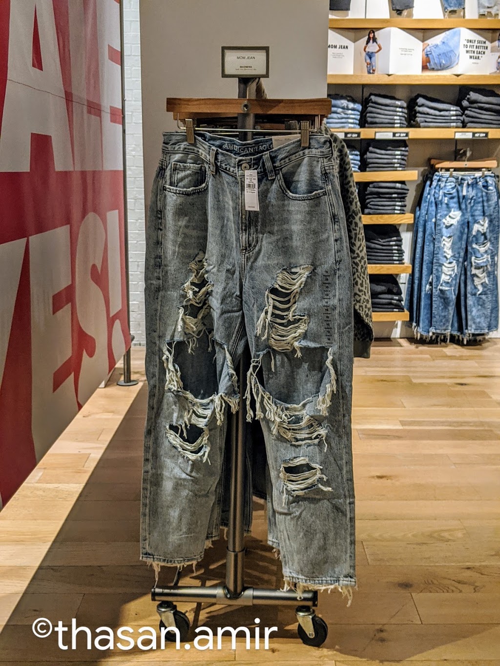 American Eagle Outlet | 900 Dufferin St Unit 0200, Toronto, ON M6H 4A9, Canada | Phone: (416) 538-9796