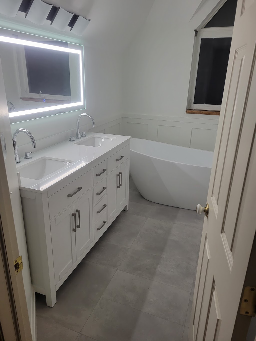 RenovationByChris | 111 Rainbow Falls Gate #52, Chestermere, AB T1X 0N4, Canada | Phone: (403) 913-4575