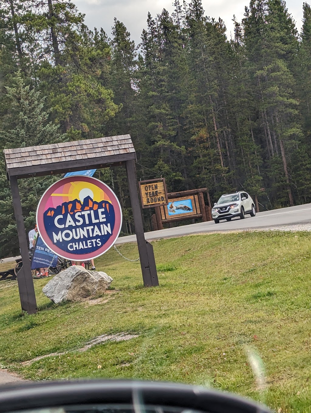 Castle Mountain Gas Station | AB-1A &, Banff-Windermere Hwy, Banff, AB T1L 1B5, Canada | Phone: (403) 762-3868