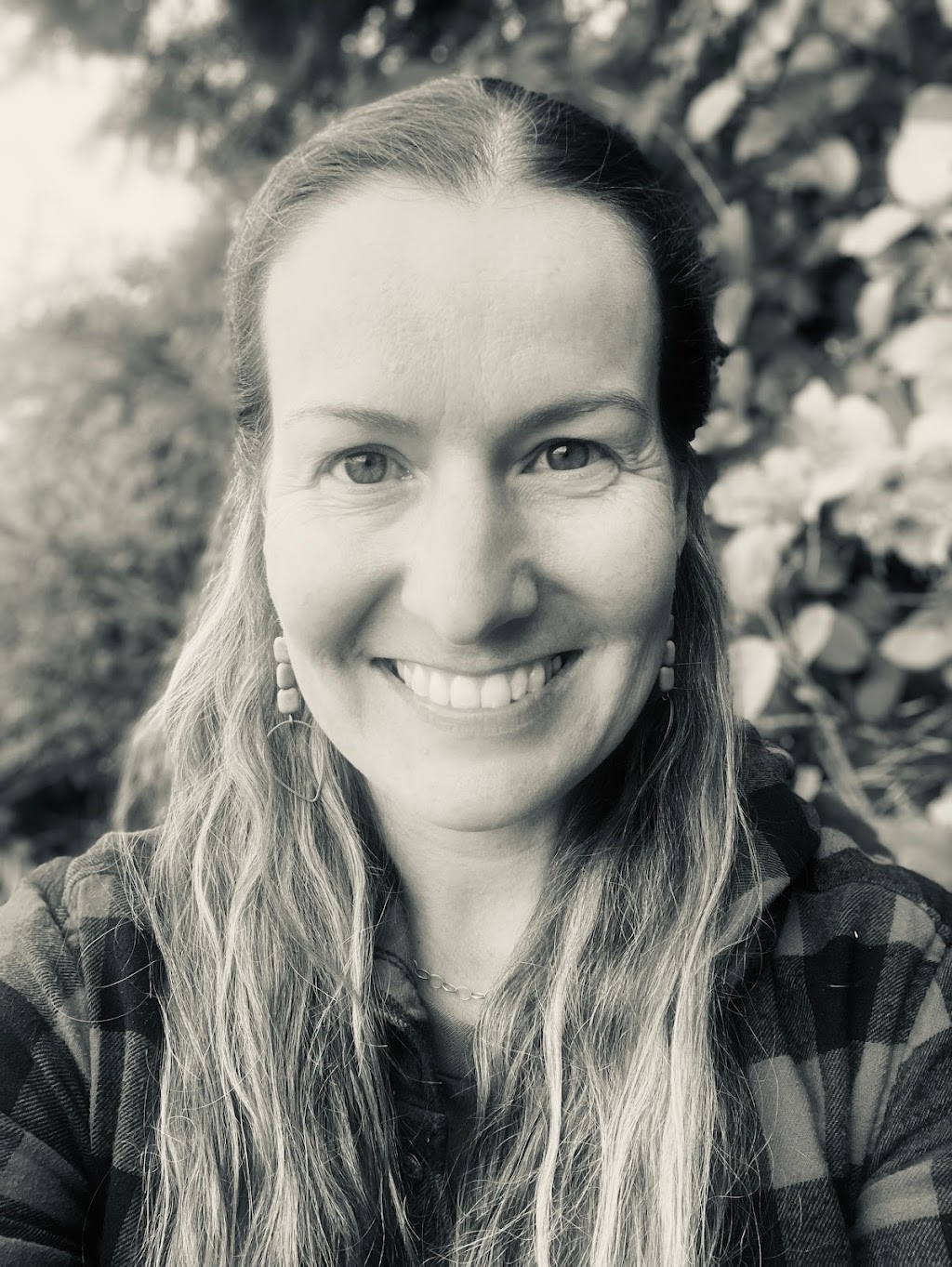 Hands By The Creek Massage Therapy | 546 Pritchard Rd, Comox, BC V9M 3K1, Canada | Phone: (778) 938-3008