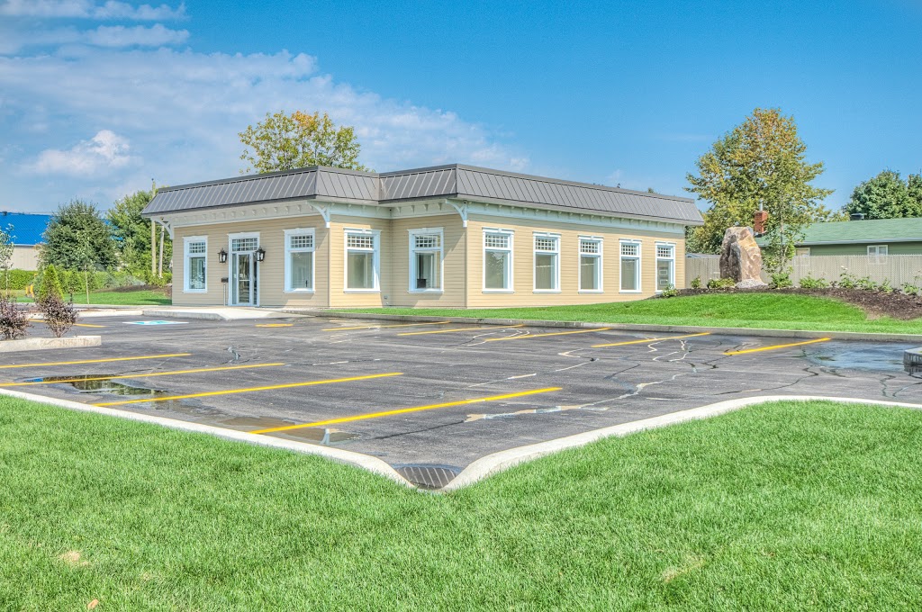 Robert Noël Agence Immobilière | 58 Rue de lÉglise N #102, Lacolle, QC J0J 1J0, Canada | Phone: (800) 210-2644