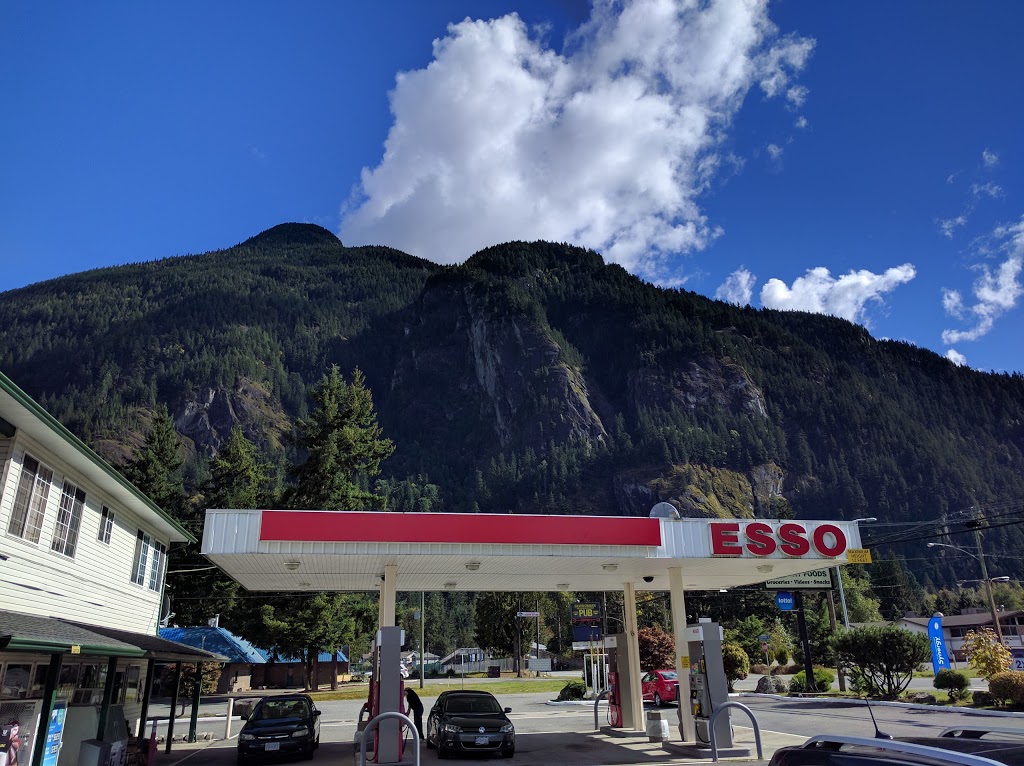 Esso | 19959 Silverview Rd, Hope, BC V0X 1L0, Canada | Phone: (604) 869-9999