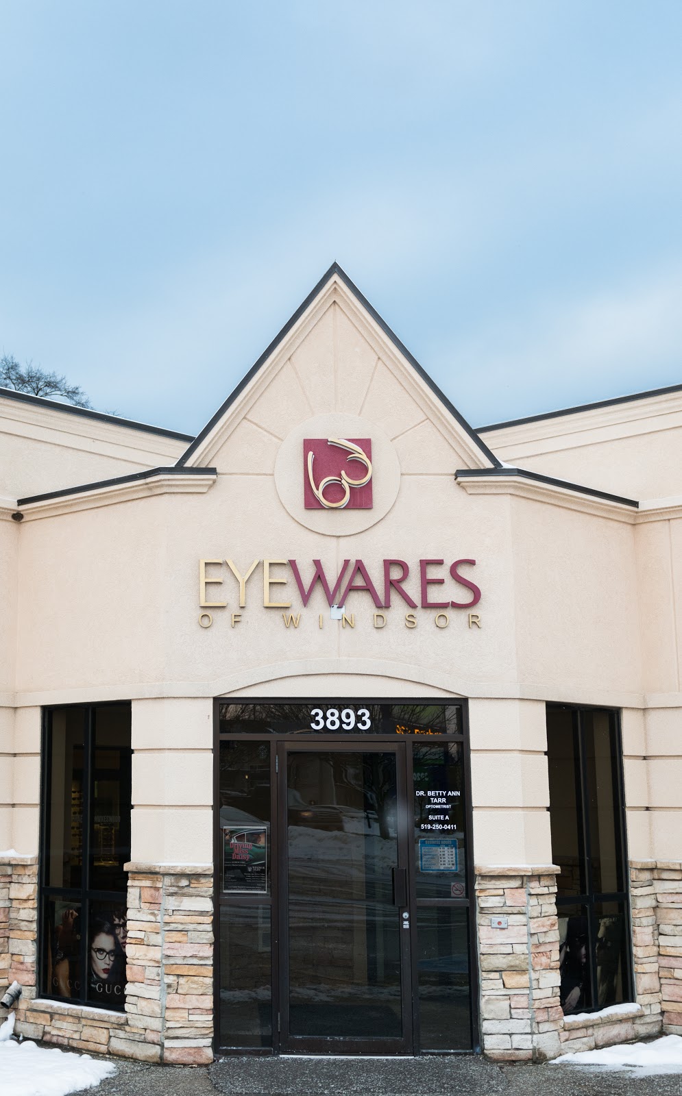 Eyewares Of Windsor | 3893 Dougall Ave, Windsor, ON N9G 1X3, Canada | Phone: (519) 254-2020