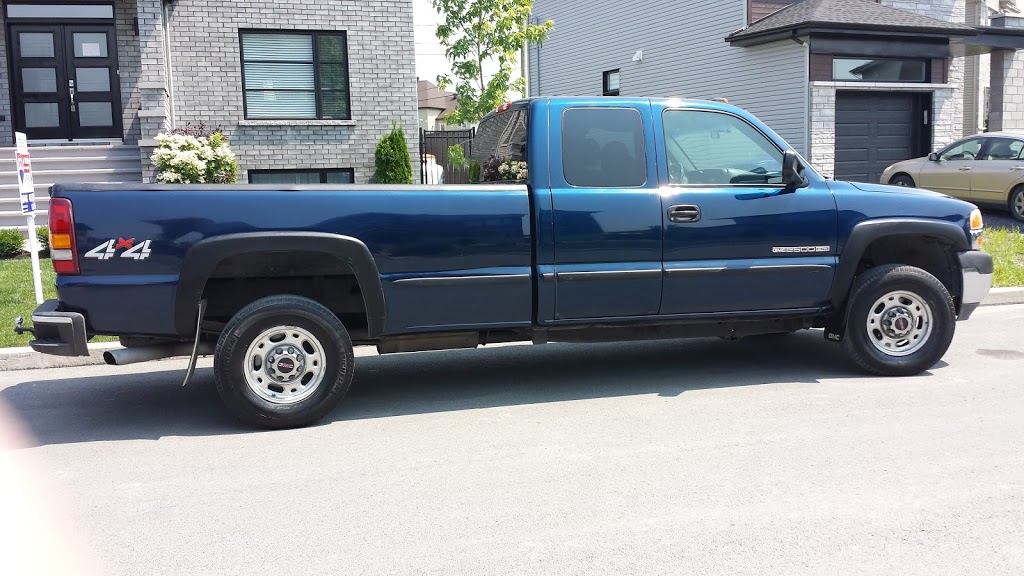 Carrosserie C M R Enr | 2741 Boulevard Industriel, Chambly, QC J3L 4W3, Canada | Phone: (450) 658-9999