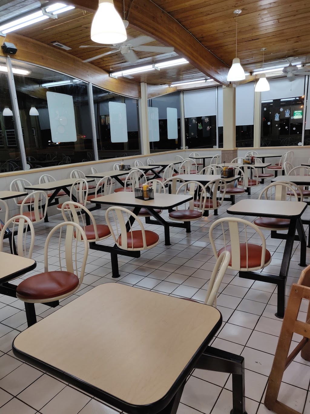 Dairy Queen | 14741 108 Ave, Surrey, BC V3R 1V9, Canada | Phone: (604) 581-1722