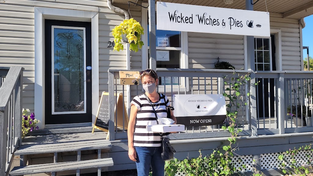 Wicked Wiches & Pies | 20 William St, Paris, ON N3L 1K8, Canada | Phone: (647) 388-7265