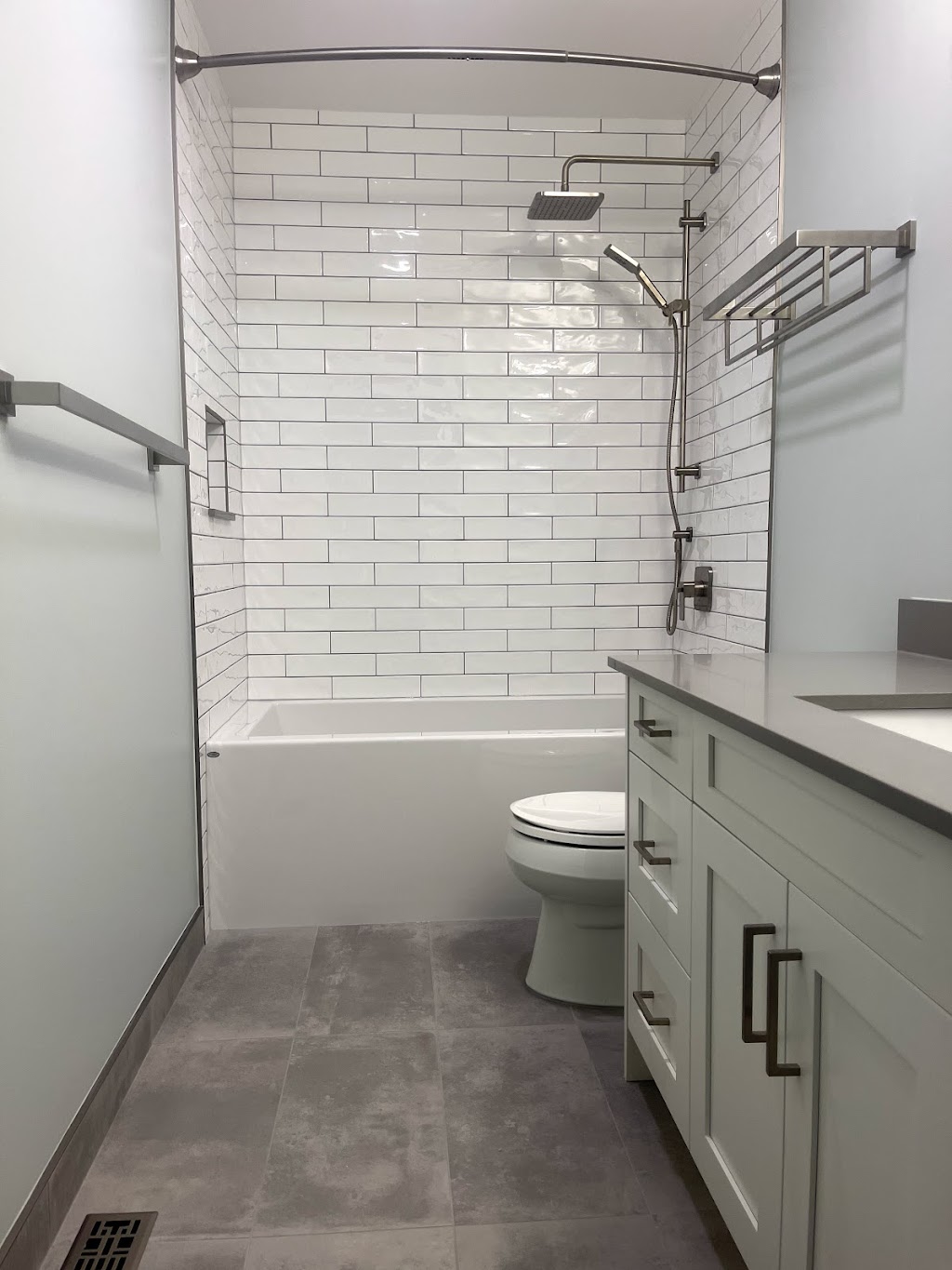 BATH FX INC | 89 Elgin Meadows Cir SE, Calgary, AB T2Z 0W6, Canada | Phone: (403) 992-2284