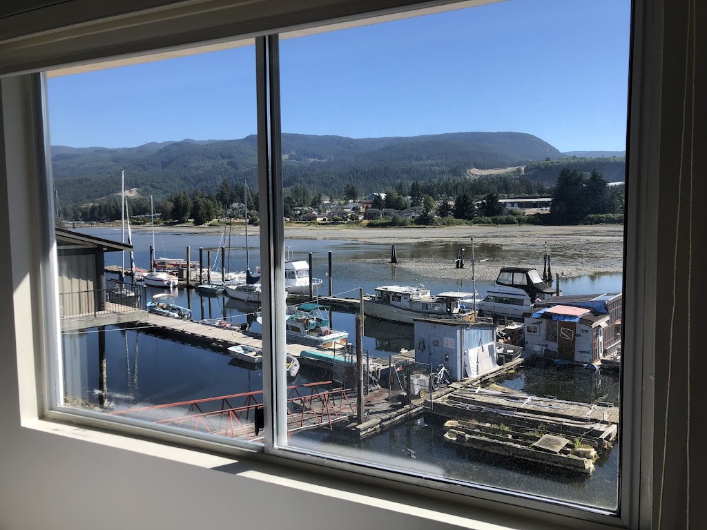 The Spot at Porpoise Bay | 5758 Wharf Ave, Sechelt, BC V0N 3A6, Canada | Phone: (604) 885-7844
