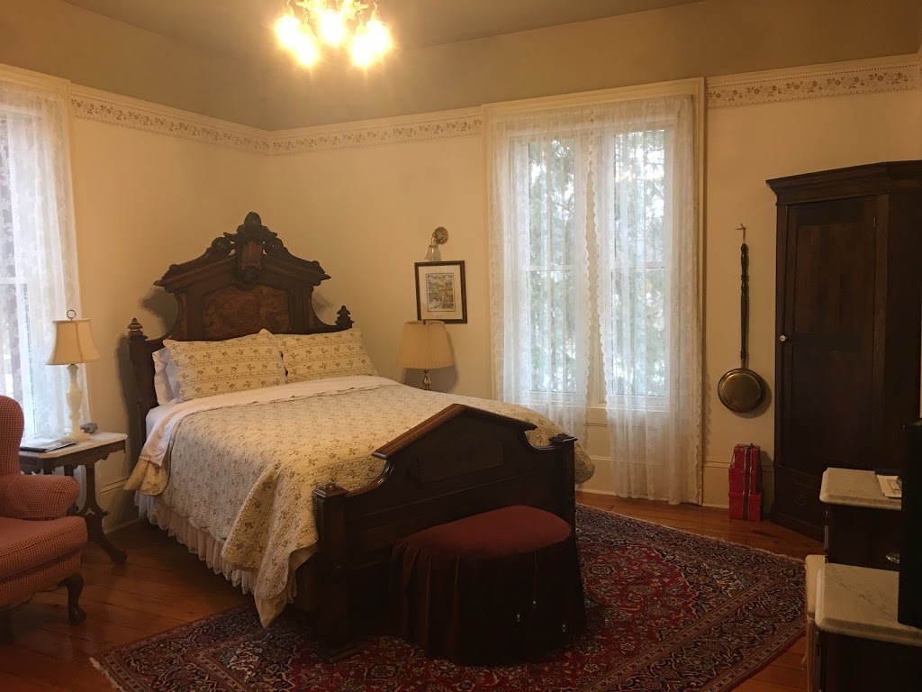 Kildonan House Bed & Breakfast | 71 Kirk St, Clinton, ON N0M 1L0, Canada | Phone: (519) 482-1163