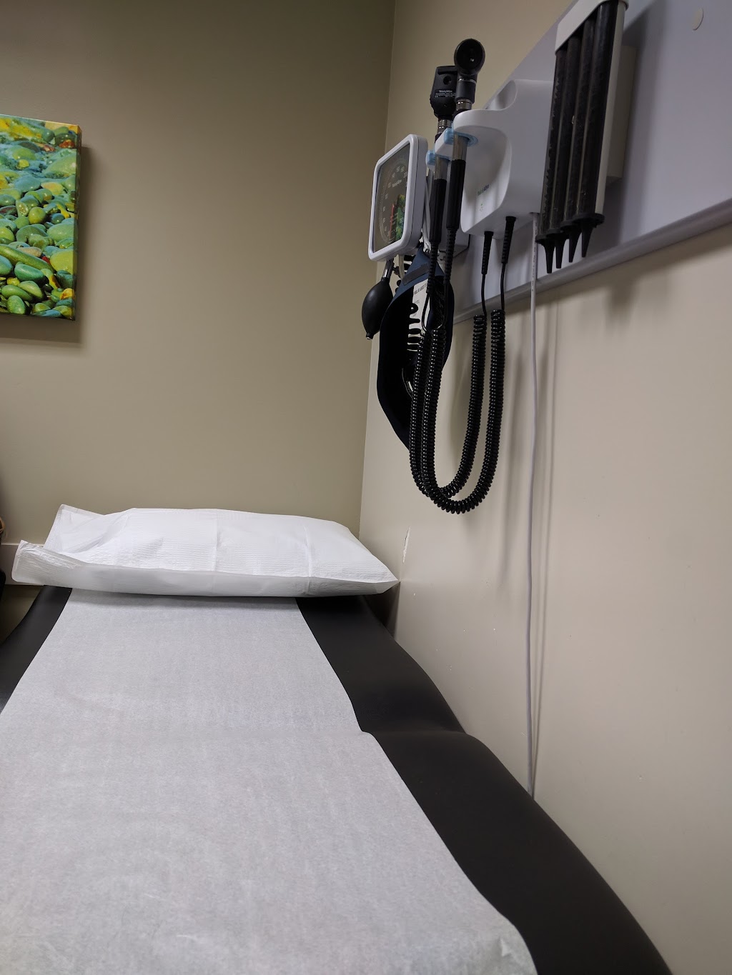 Sunshine Medical Clinic (inside Walmart Kenaston location) | 1665 Kenaston Blvd, Winnipeg, MB R3P 2M4, Canada | Phone: (204) 452-8482