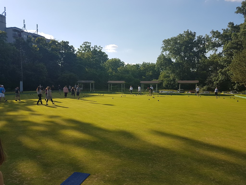 Thistle Lawn Bowling Club | 25 Beaufort St, London, ON N6G 1A6, Canada | Phone: (519) 438-1936