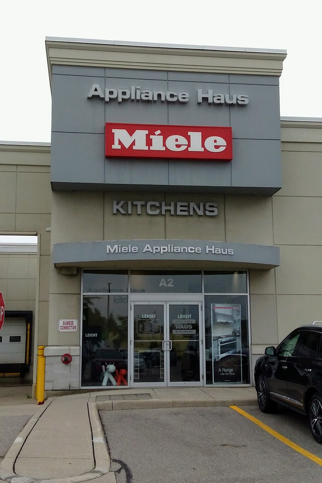 Appliance Haus - Leicht Kitchens | 10800 Bayview Ave, Richmond Hill, ON L4S 0A6, Canada | Phone: (905) 737-7701