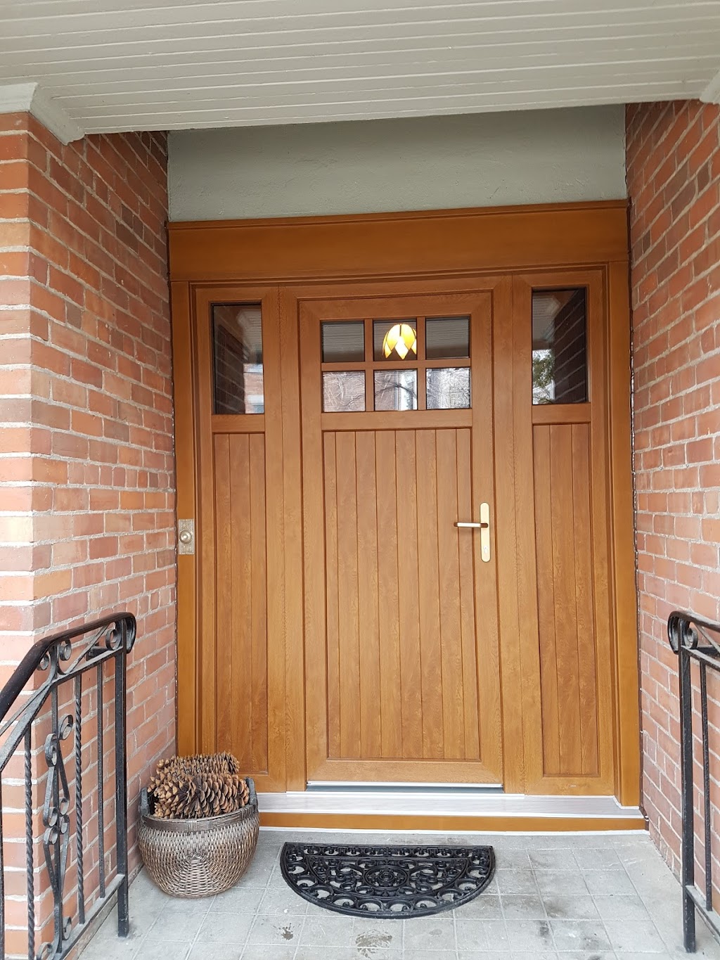 ENTRY DOORS TORONTO INC. | 20-7321 Victoria Park Ave, Markham, ON L3R 2Z8, Canada | Phone: (416) 800-7737