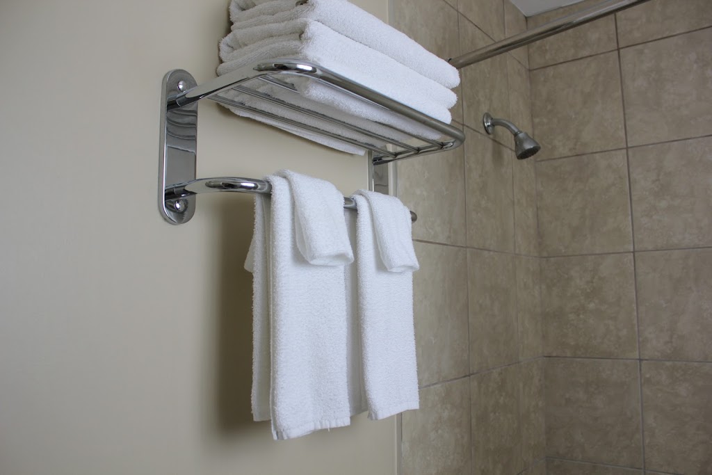 Nights Inn Owen Sound | 672 10th St W, Owen Sound, ON N4K 3R9, Canada | Phone: (519) 372-2929