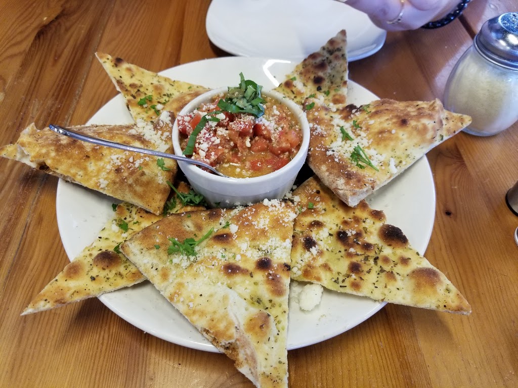 Veloce Italian Kitchen | 795 Wonderland Rd S, London, ON N6K 3C2, Canada | Phone: (519) 472-4555