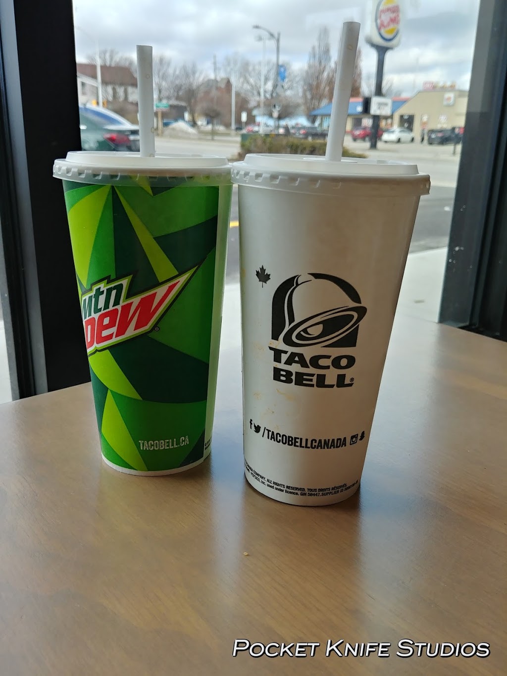 Taco Bell | 950 Talbot St, St Thomas, ON N5W 3C1, Canada | Phone: (519) 633-3370