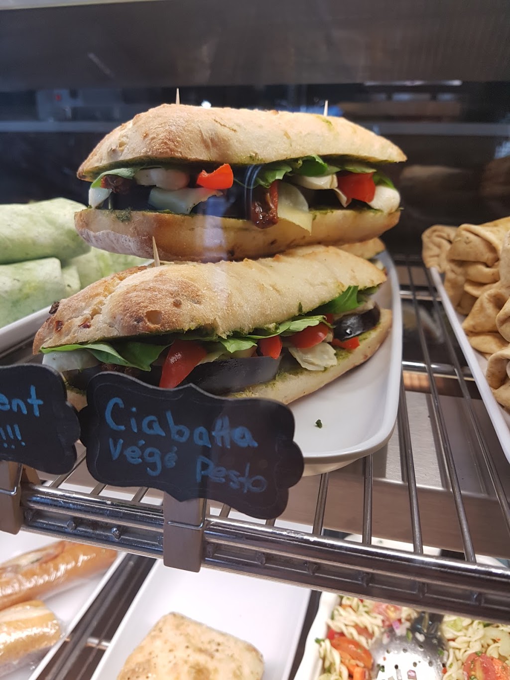 Café Cuisine gourmande | 223 Rue Principale, Saint-Urbain-Premier, QC J0S 1Y0, Canada | Phone: (514) 929-8417