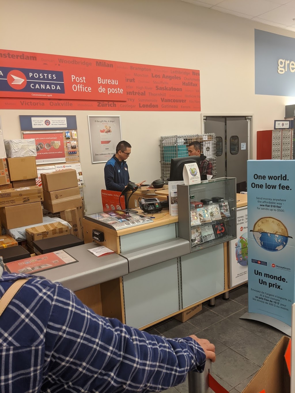 Canada Post | 4827 Kingsway, Burnaby, BC V5H 4T0, Canada | Phone: (604) 433-2721