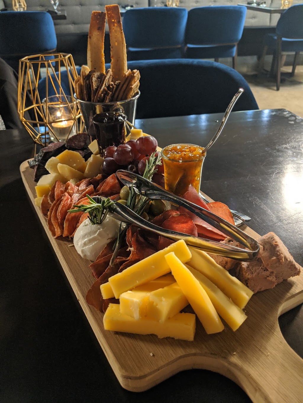 Bar 1912 | 1801 Big Four Trail SE, Calgary, AB T2G 2W1, Canada | Phone: (403) 478-5179